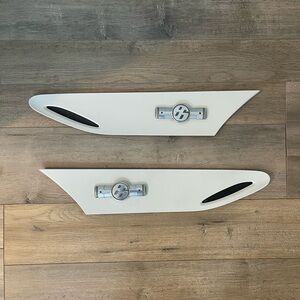 Frs/Brz/86 OEM Fender Garnish